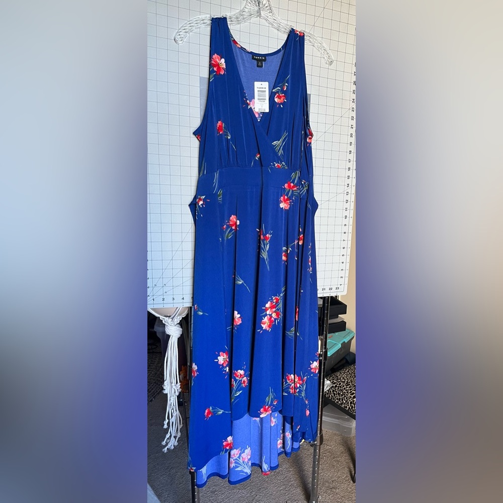 New Torrid size 2 midi studio knit hi-low dress